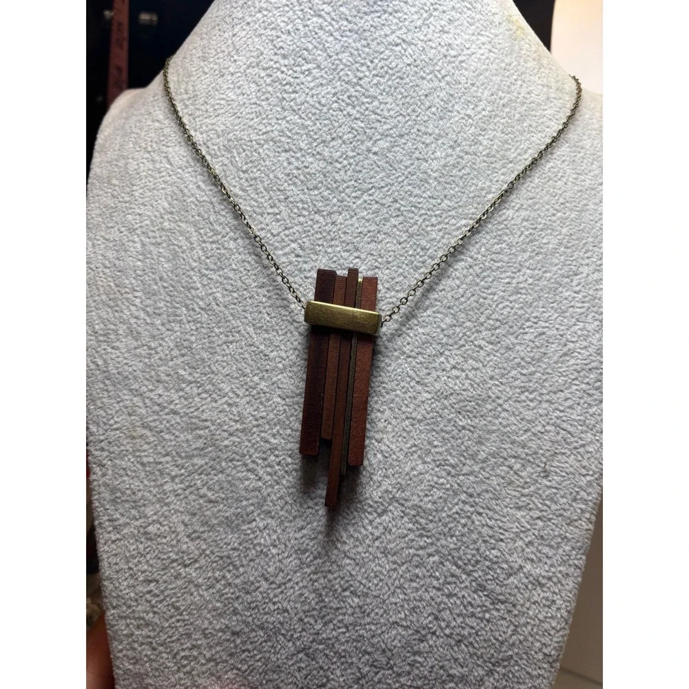 #38. Paparazzi Cayman Castaway Necklace Earring Set